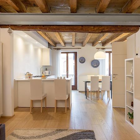 Casa Caterina Apartment เวโรนา ภายนอก รูปภาพ