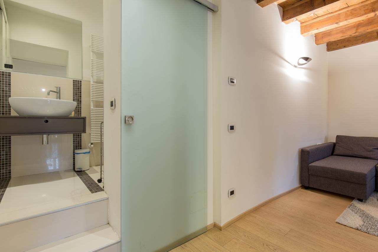 Casa Caterina Apartment เวโรนา ภายนอก รูปภาพ