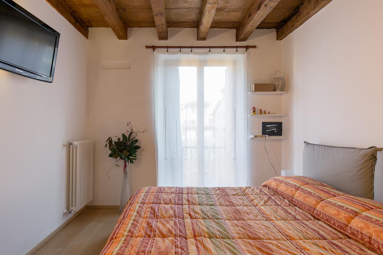 Casa Caterina Apartment เวโรนา ภายนอก รูปภาพ