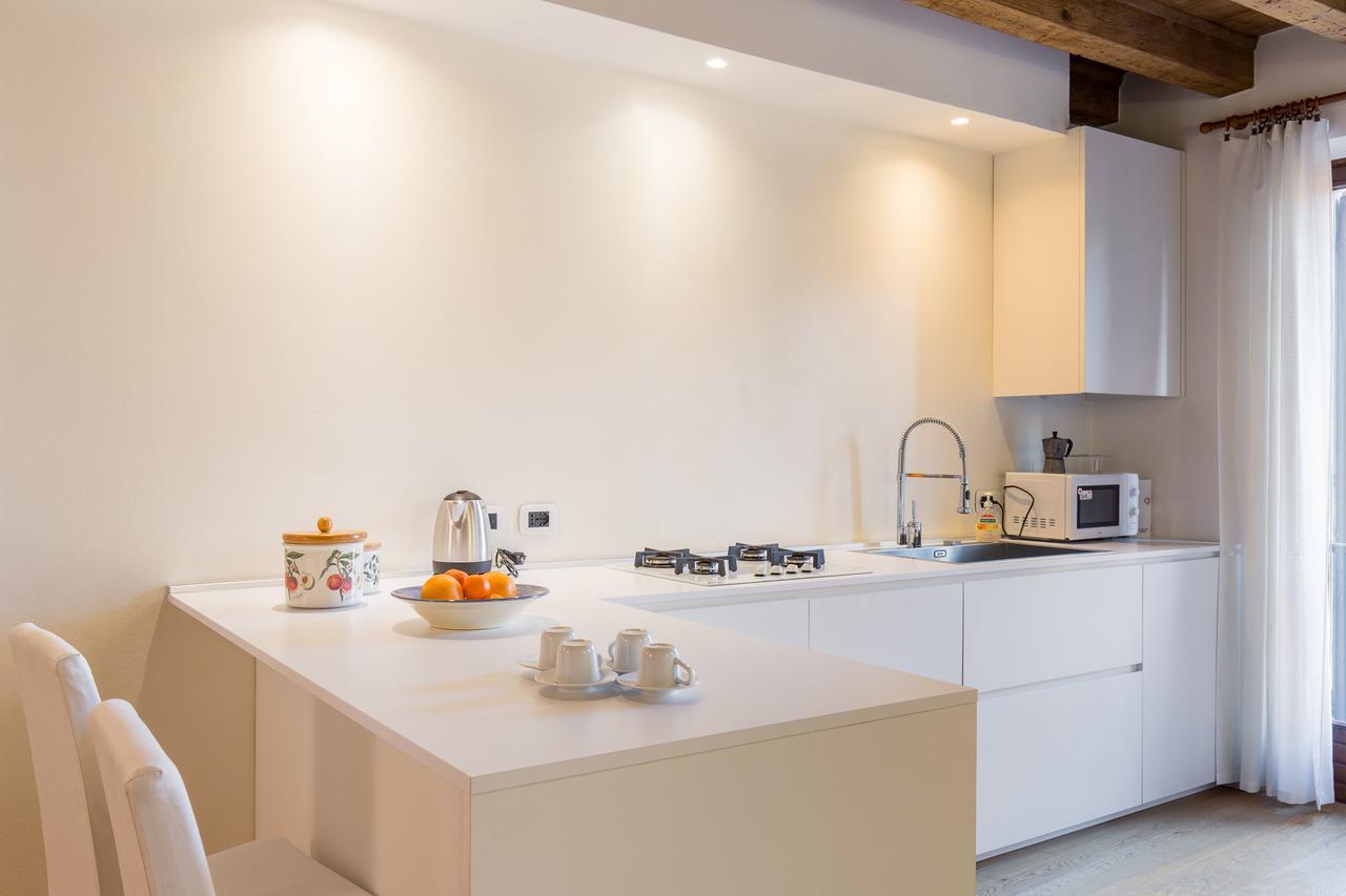 Casa Caterina Apartment เวโรนา ภายนอก รูปภาพ